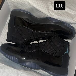 Jordan 11 Retro Gamma Blue Sneakers